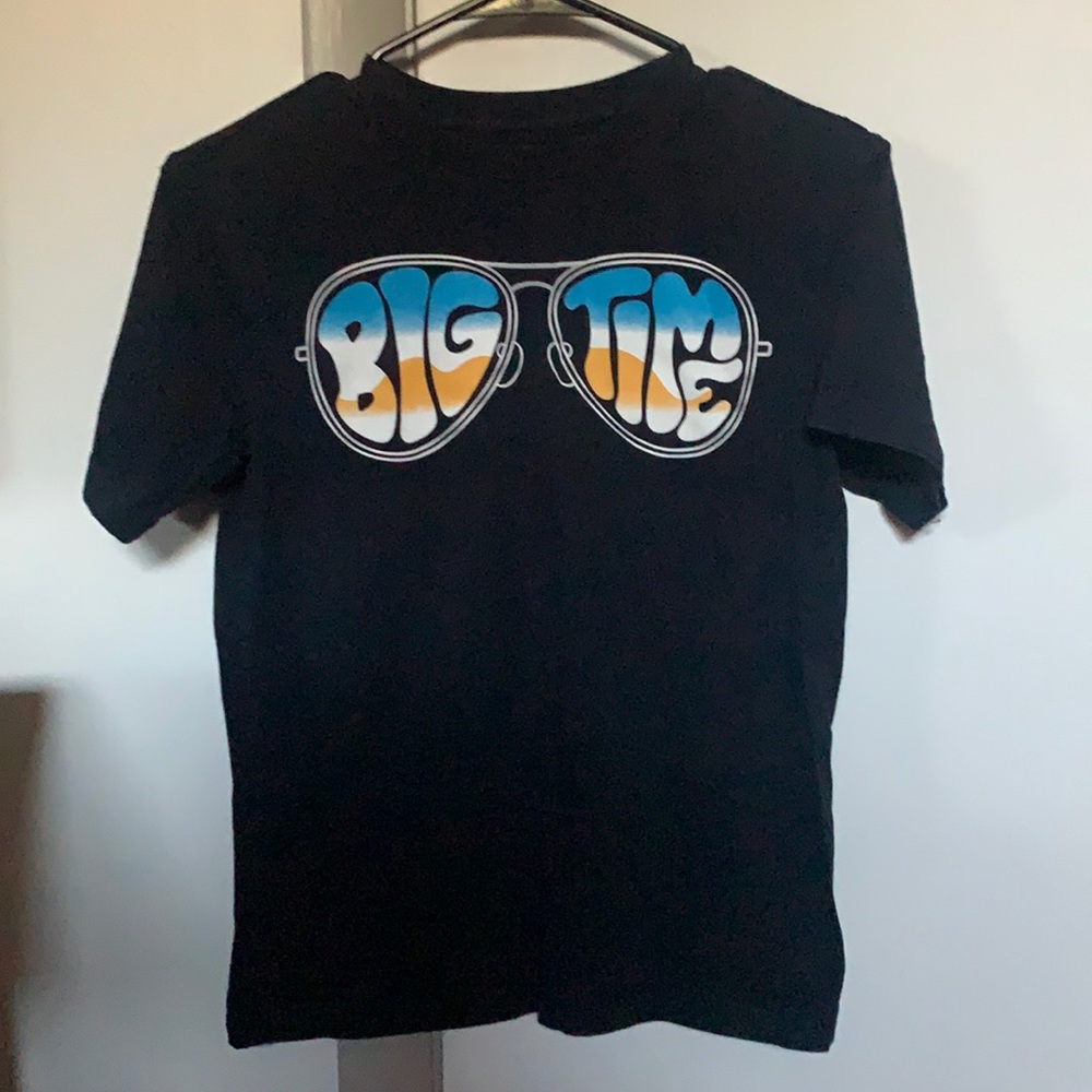 Graphic t-shirt